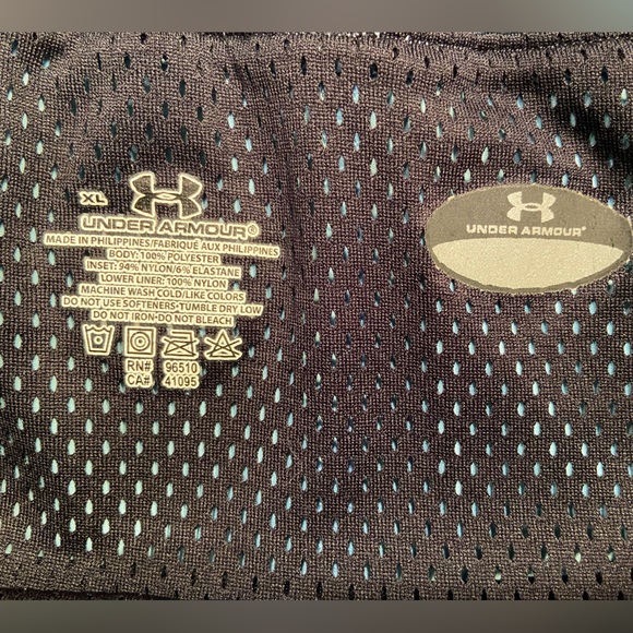 Under Armour Women’s Running‎ Shorts, size XL - Picture 3 of 6